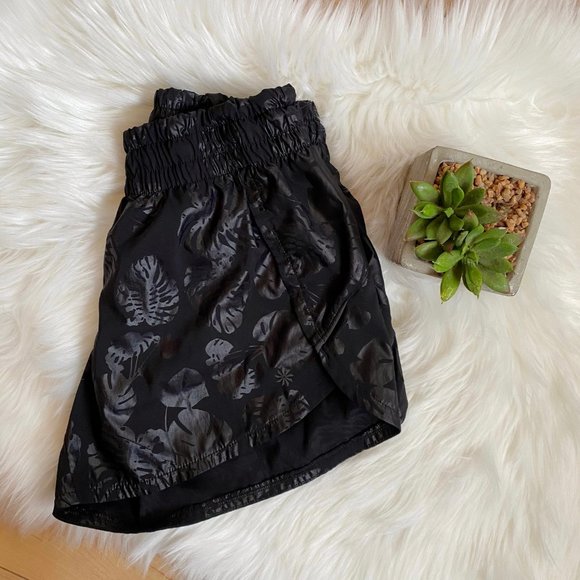 Athleta racer run short palm print 4.5" black XXS - Picture 7 of 8